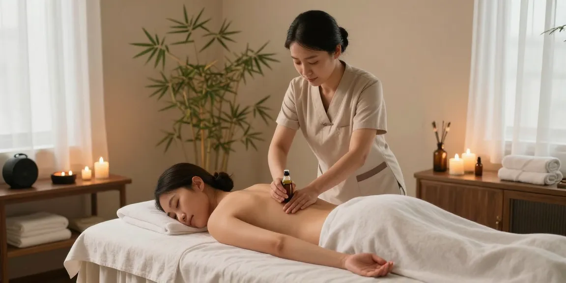 Skilled therapist giving 스웨디시 massage in a tranquil spa environment with soothing décor and aromatherapy elements.